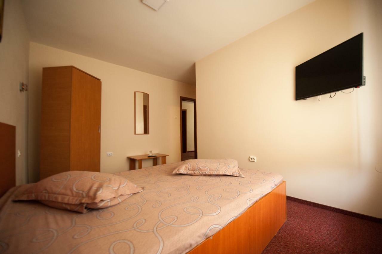 Pension Florica Piteşti Exterior foto